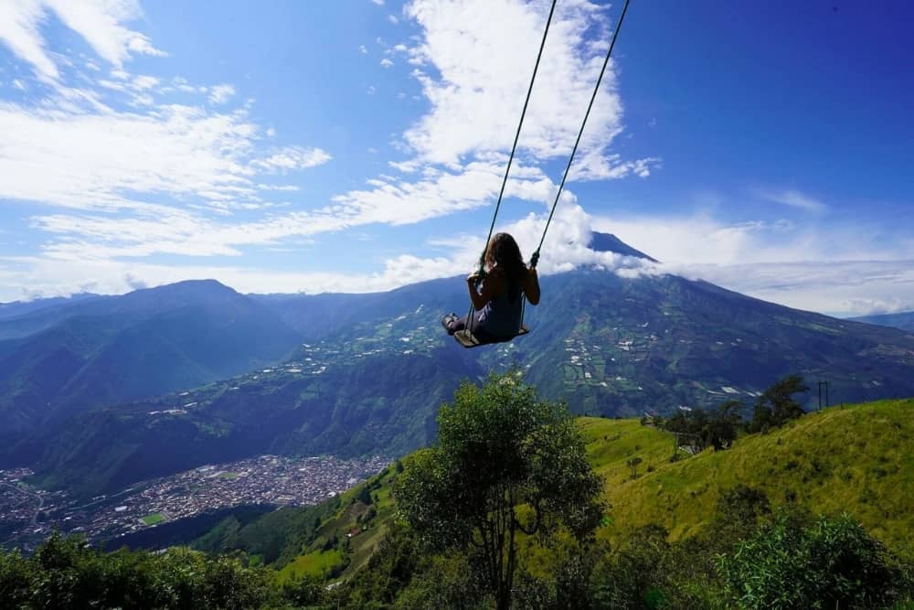 banos baños town view
