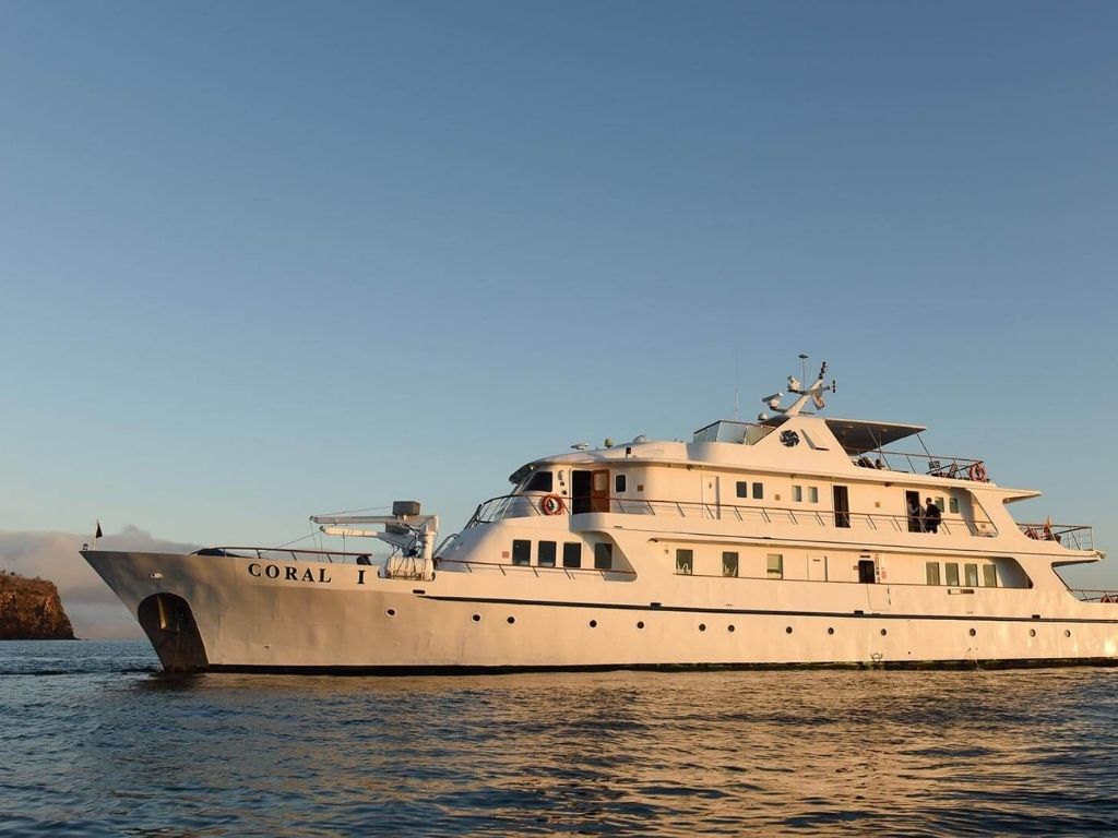 coral galapagos yacht coarl galapagos yacht