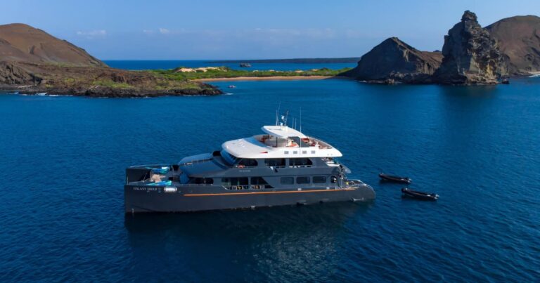 galaxy sirius cruise blog feat img 1600x840 1 galaxy sirius galapagos cruise