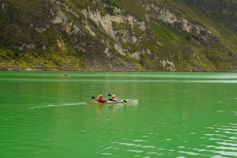 kayak quilotoa guests kayaking in quilotoa.
