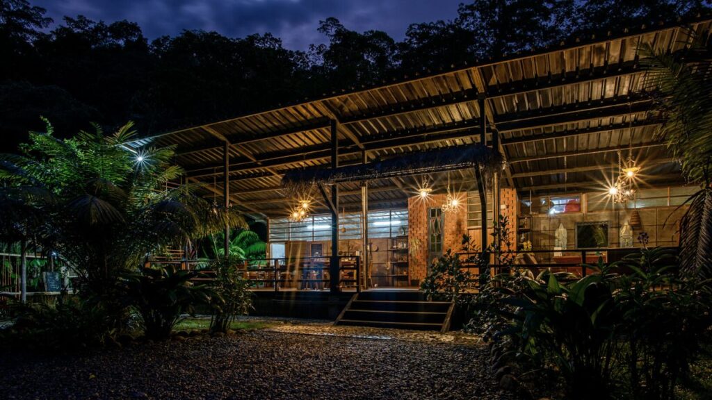 kuyana lodge front kuyana lodge -front