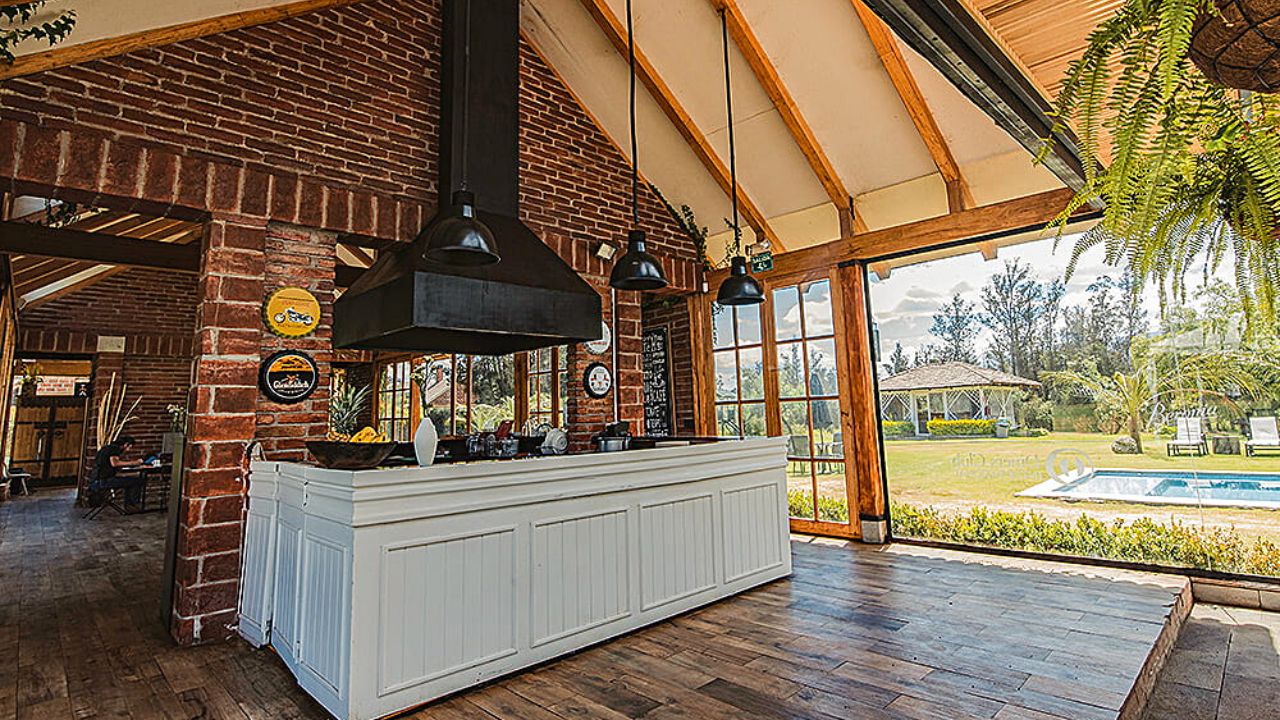 La Palma Hotel-kitchen