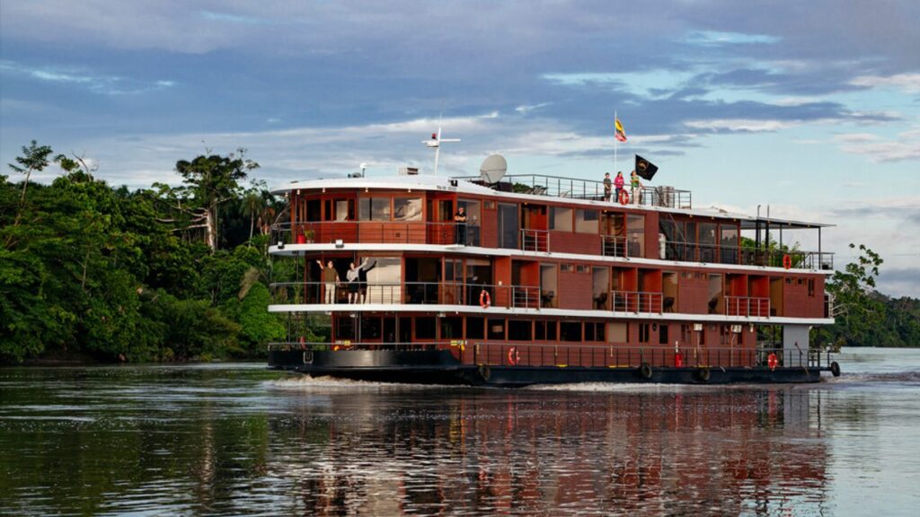 manatee amazon cruise ecuador manatee amazon cruise, ecuador