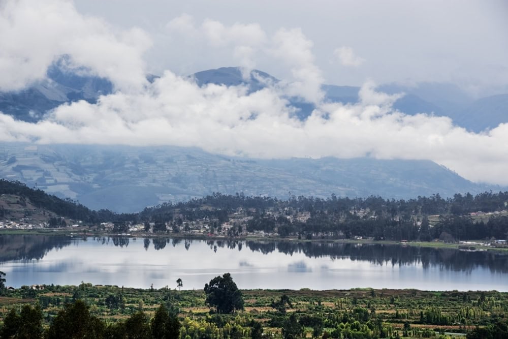otavalo san pablo lake san pablo lake in otavalo, ecuador