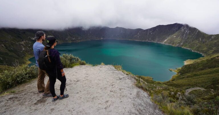 quilotoa hiking the quilotoa