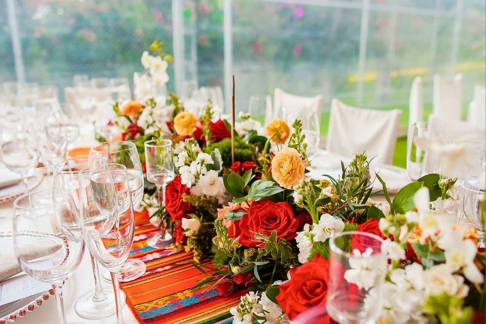 wedding flowers 1 1 ecuadorian roses in rebecca's wedding.