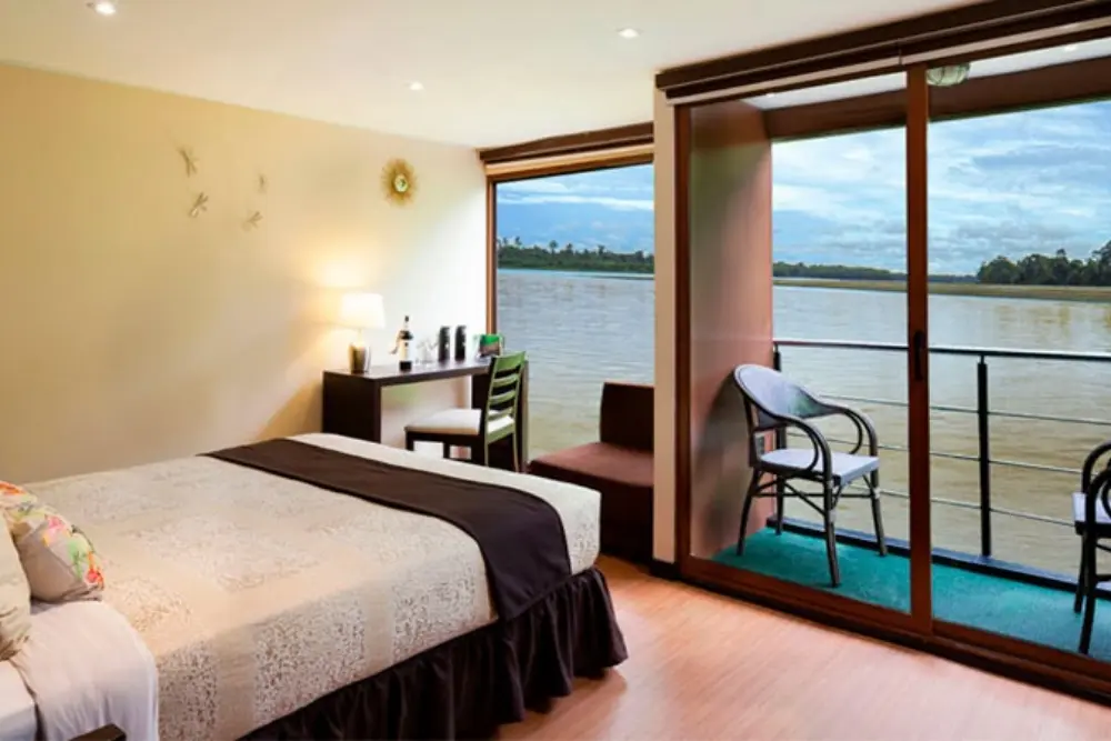 Anakonda Luxury Amazon Cruise