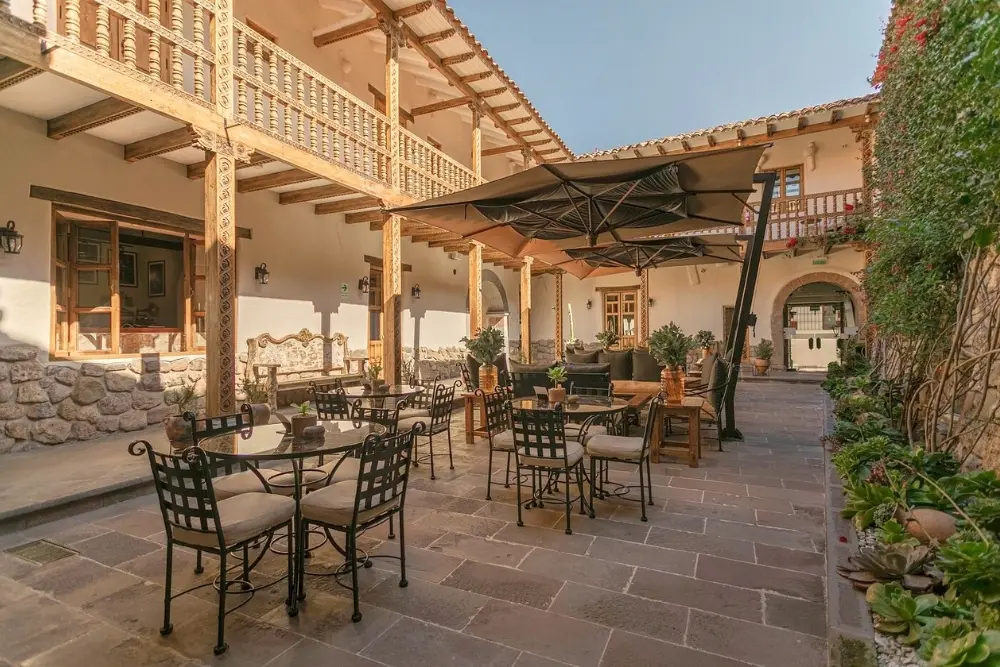 tour peru ecuador galapagos Antigua Casona San Blas Room