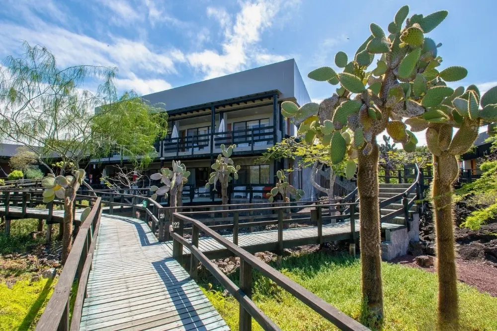 Finch Bay - Santa Cruz