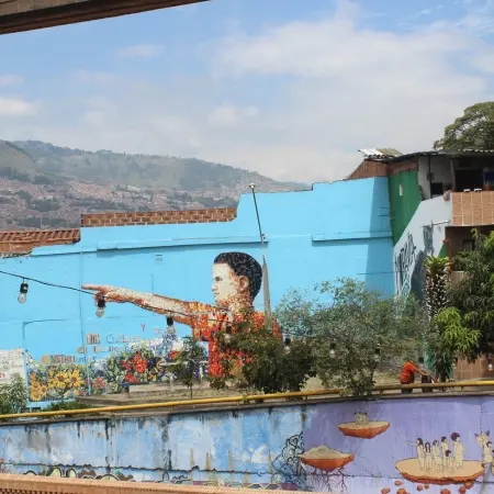 Medellin-Streets Rebecca Adventure Travel Medellin Transfer in - Family Travel Colombia