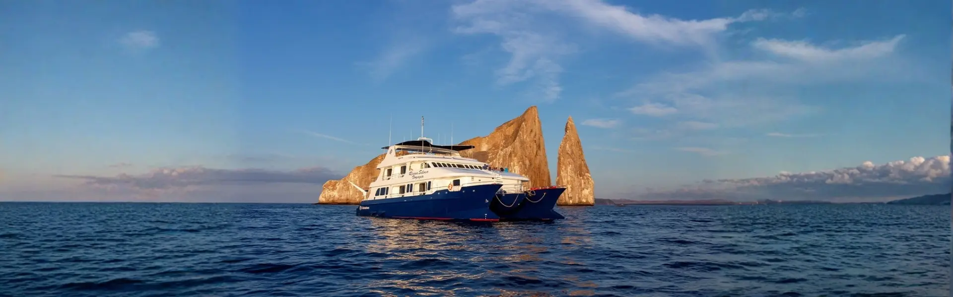 Reina Silvia Voyager Galapagos Cruise
